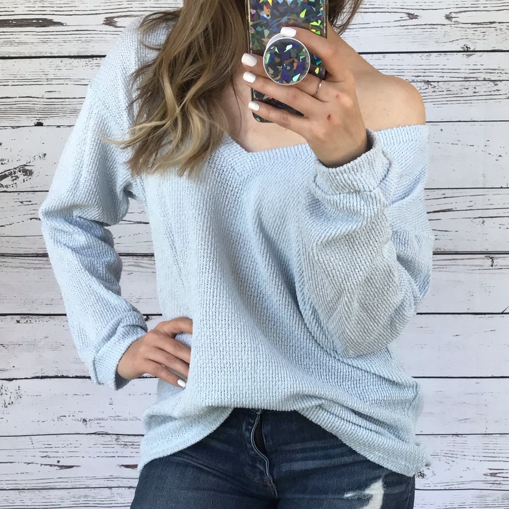 ❗️1 LEFT❗️ Blue Oversized Vneck Knit Sweater - Picture 4 of 7